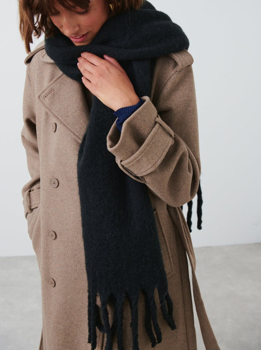 Modelo Soft & Chunky Scarf