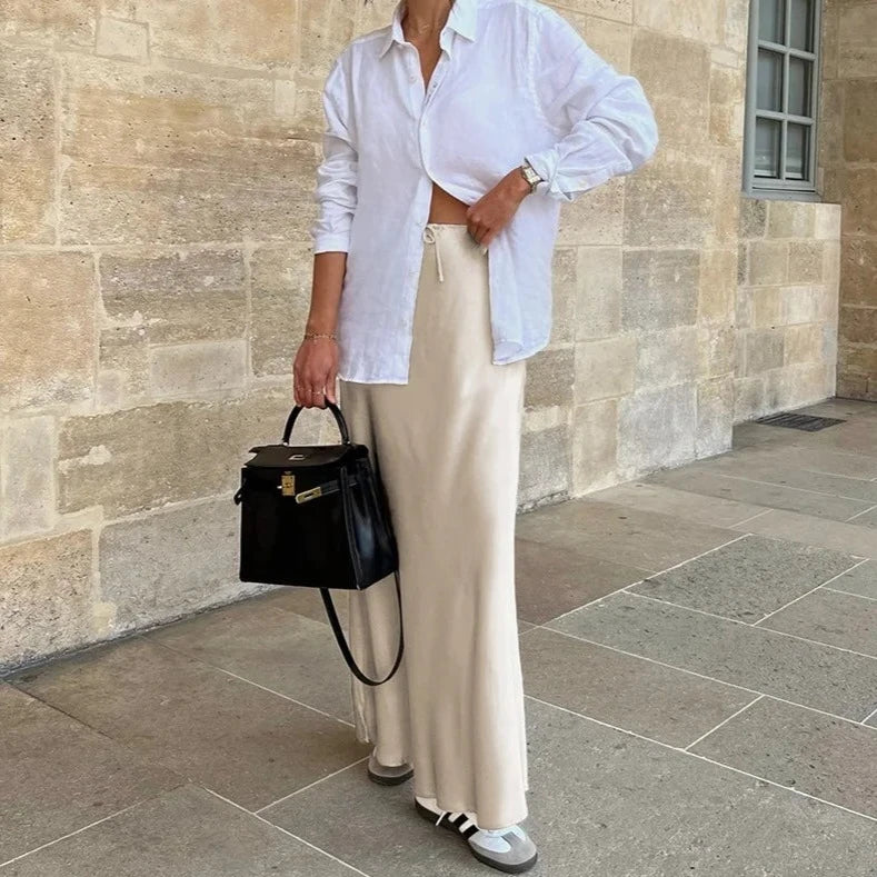 Kendall Maxirock aus Eisseide mit hoher Taille