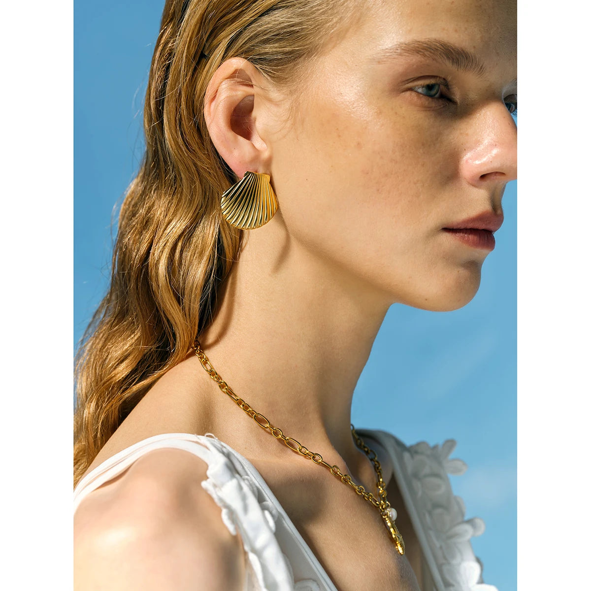 Coco & Verde Seashell Earrings