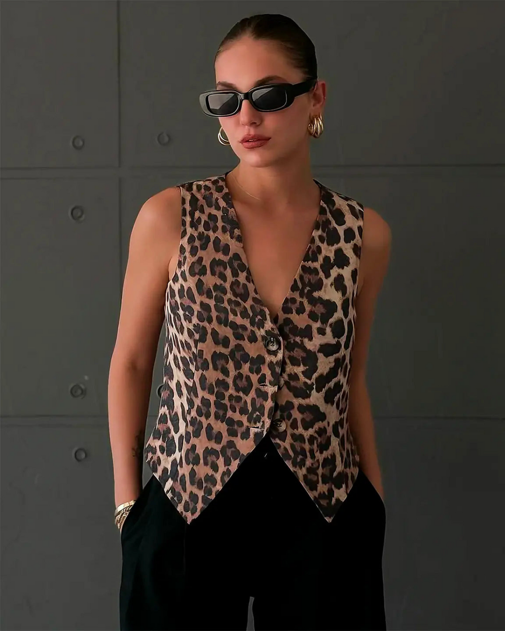 Modelo Leopard Vest