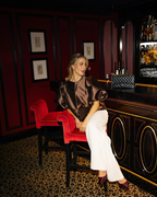 Camicetta di maniche di satina di satina di Diana Tricot