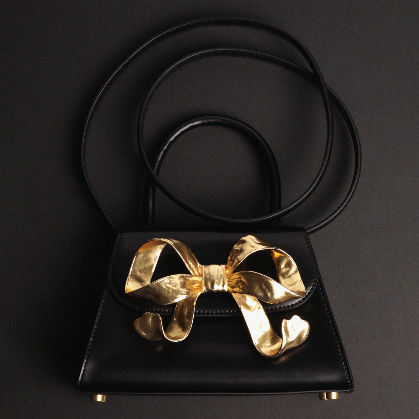 L'amor gold bow bag