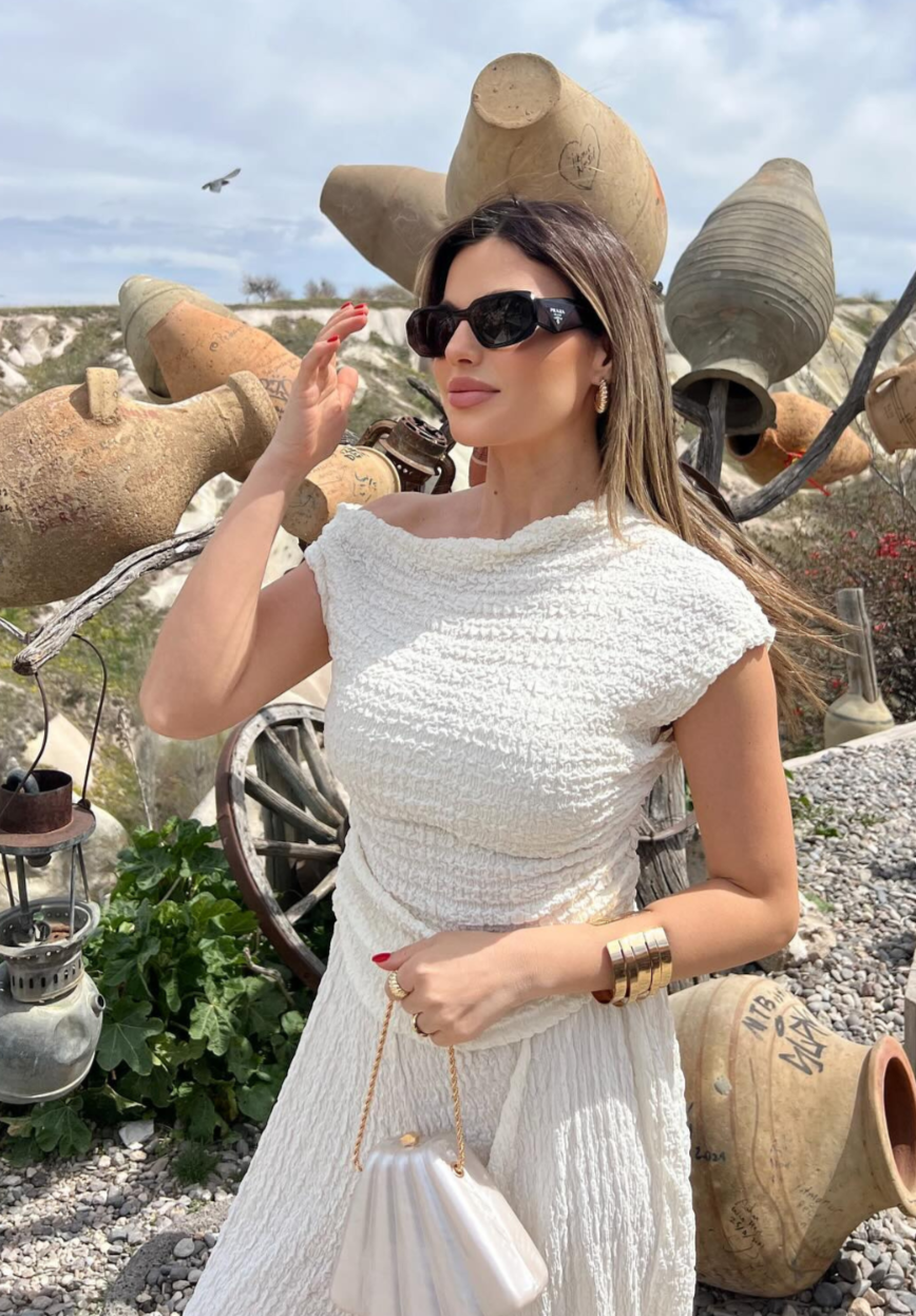 Set testuzzato con spalma del resort Camara Ecru