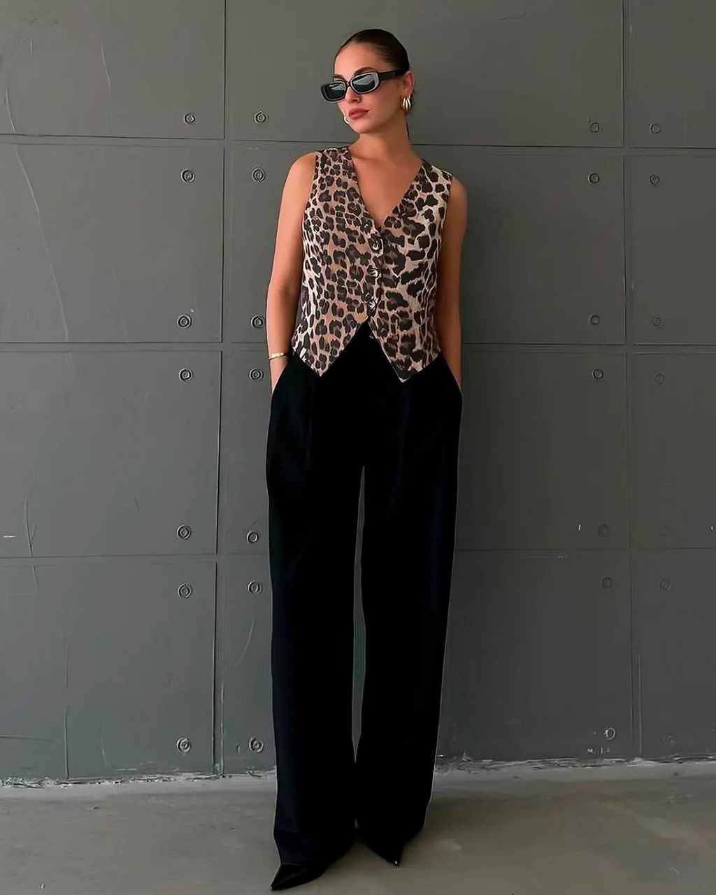 Modelo Leopard Vest