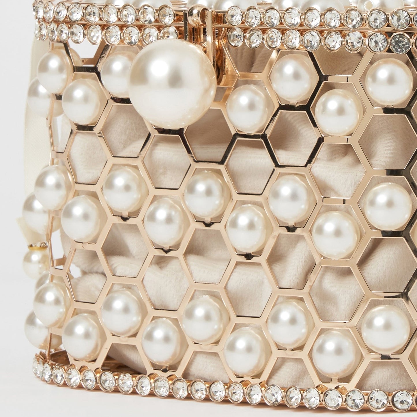 Cara Pearl Tasche