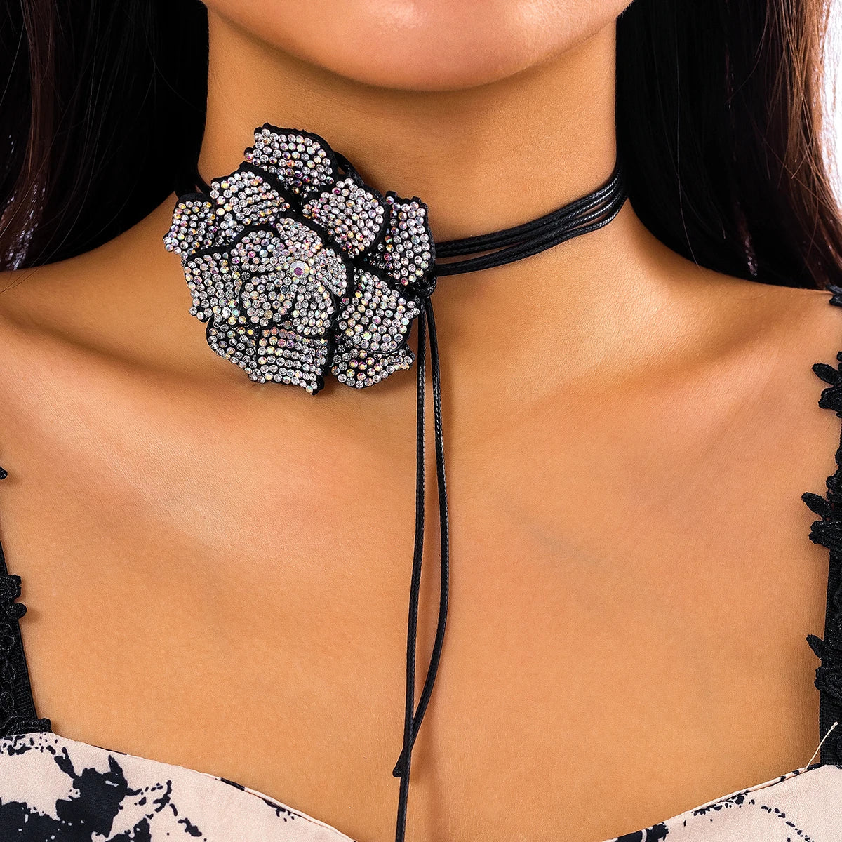 Mini Rosesste Choker Rose Choker – luxevintage