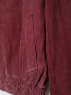 Front welt pocket and elasticated hem detail