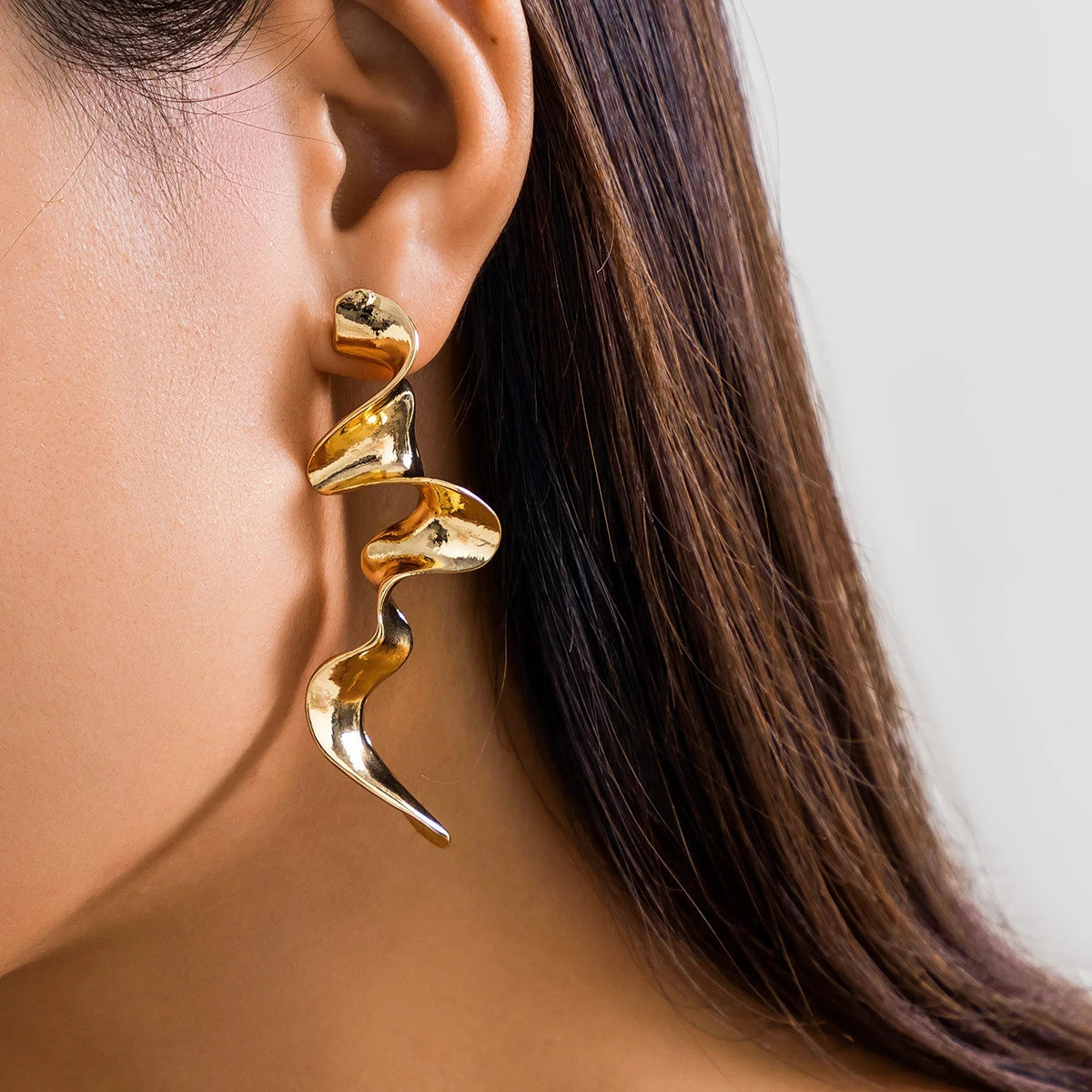 Coco & Verde Twist Earrings