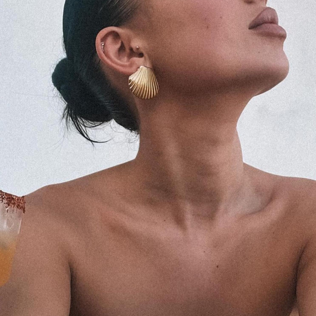 Coco & Verde Seashell Earrings