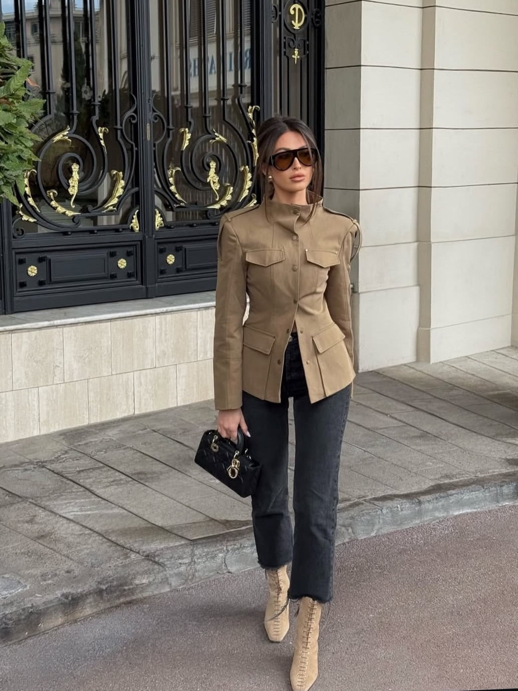 Banbury Safari Fitted Jacket in khaki