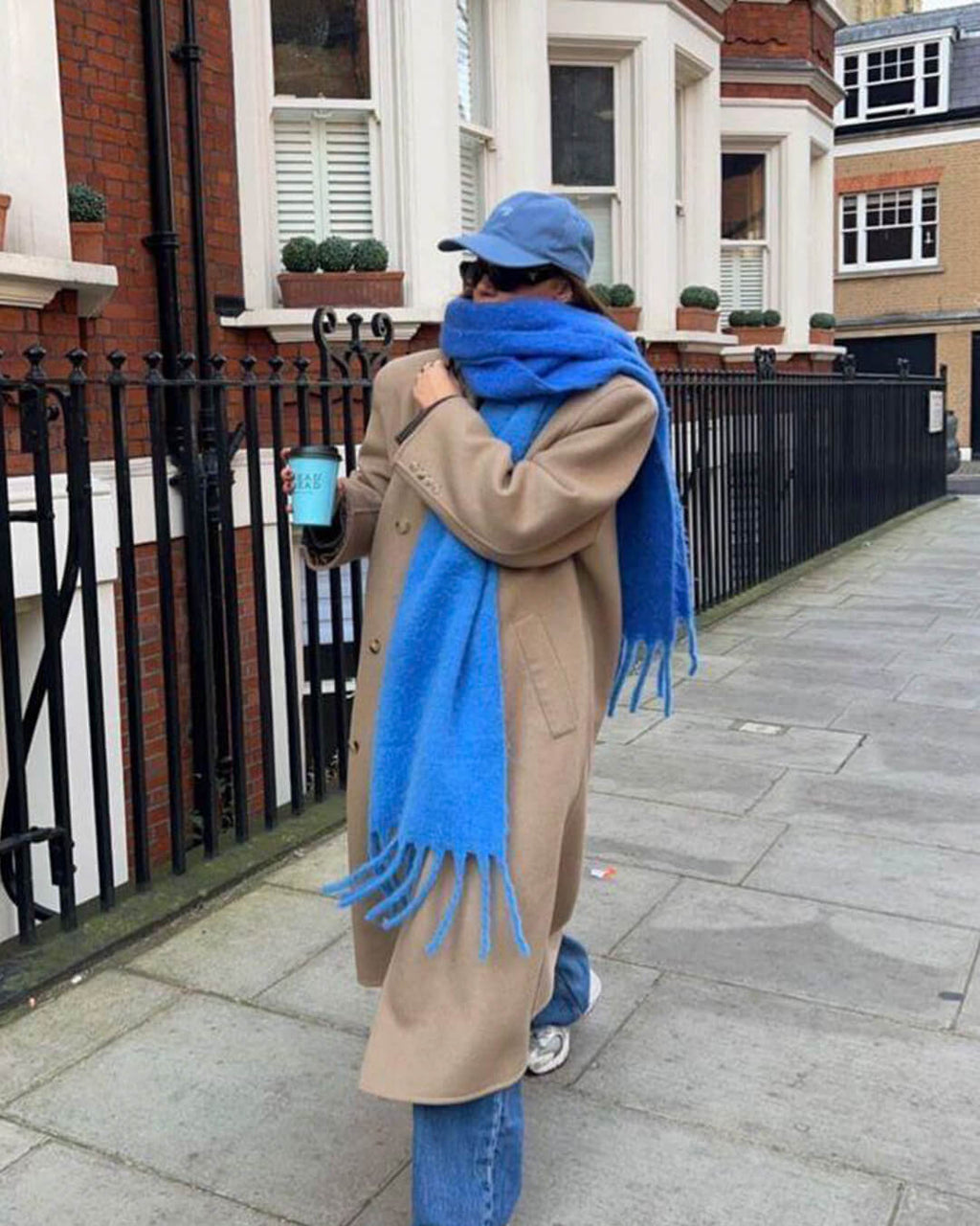 Céleste Tasseled Winter Scarf - Royal Blue