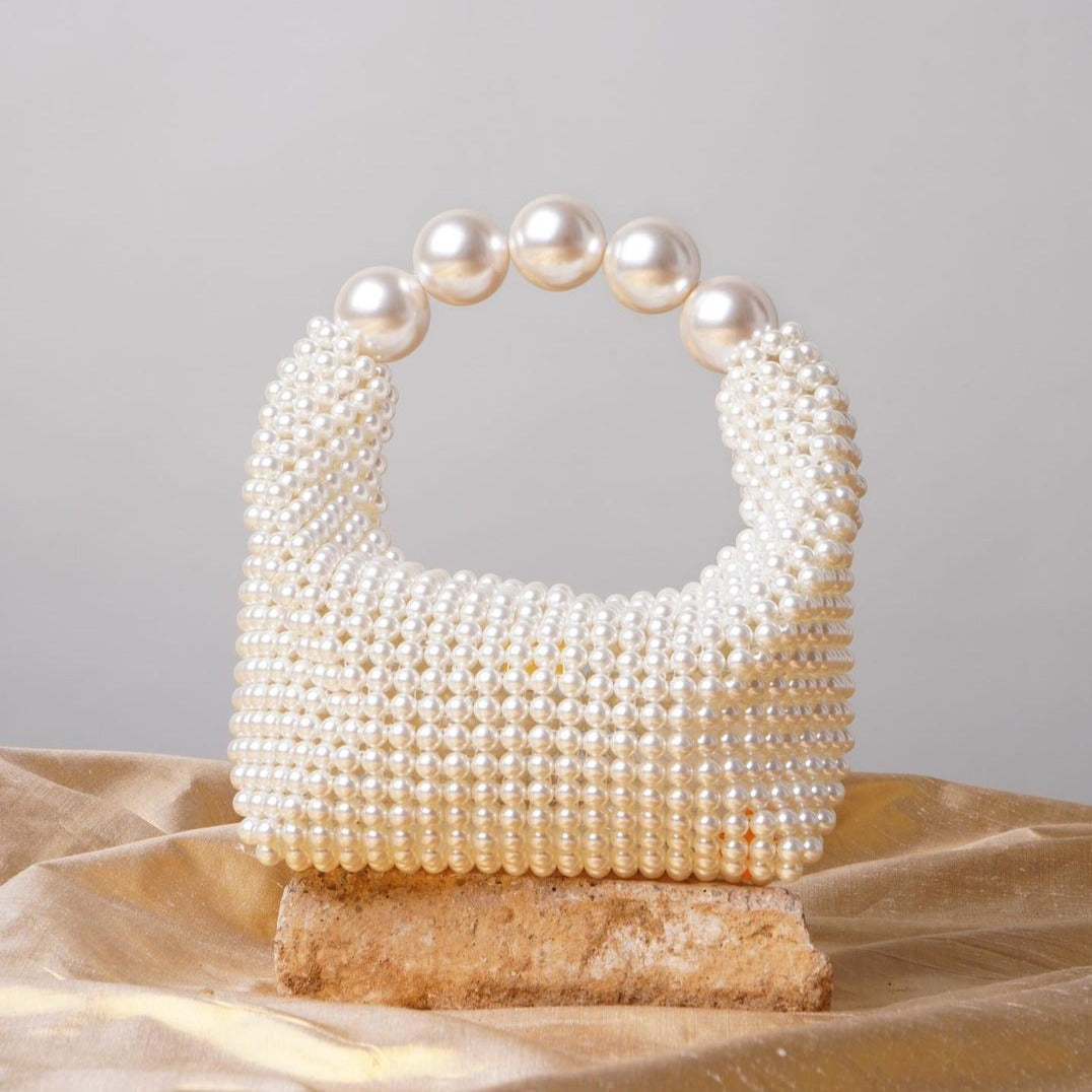 Daphne pearl bag