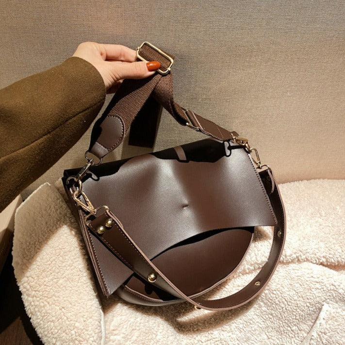 Laura crossbody